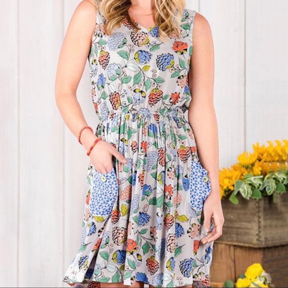 Matilda Jane Women's In Full Bloom Flutter Dress Size Large EEUC